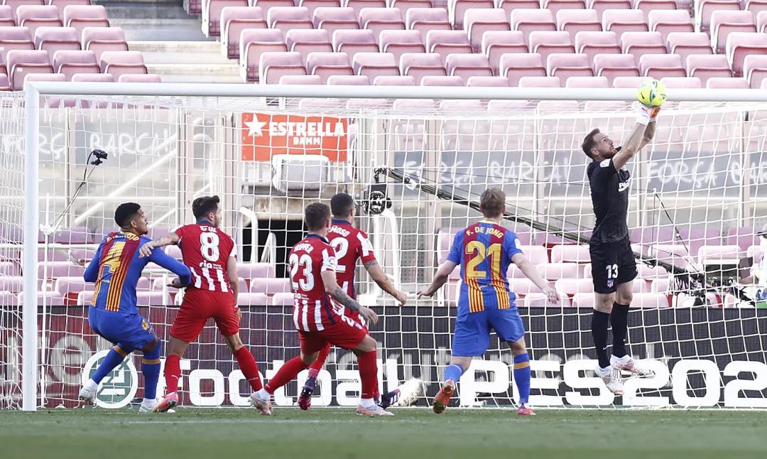 نقل مباشر مباراة ريال مدريد وارسنالمواجهة أسطورية بين عمالقة الكرة الأوروبية