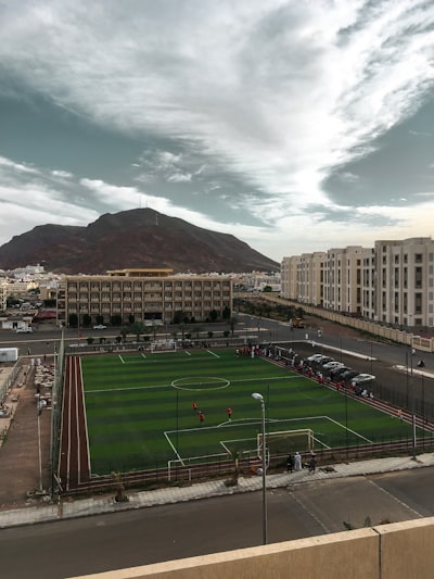 مباراة البرشا والريالصراع العمالقة في عالم كرة القدم
